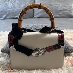 New Authentic Gucci Lilith leather top handle bag